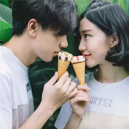  情侣图片大全浪漫甜蜜2018你的眼中明暗交杂一笑生花