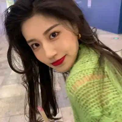 真人头像女生素颜照