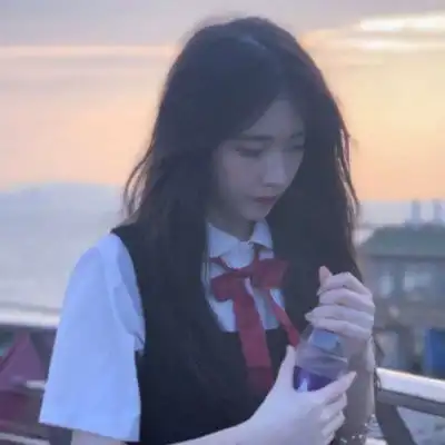  清纯高冷女生头像侧脸真实同一人多张