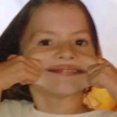  很皮的头像高清图片很搞笑很可爱的女生头像