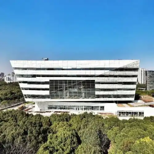  上海232家文旅场所向市民游客提供行李寄存服务