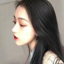 简约微笑头像高冷