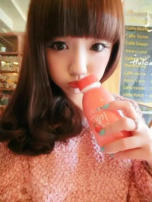  漂亮萝莉小妞大图皮肤大全