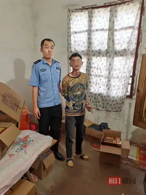  男子凌晨窜进民宅偷走72瓶白酒,没来得及喝就被抓了