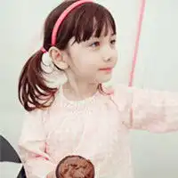  童年的女生头像甜美的童年女孩