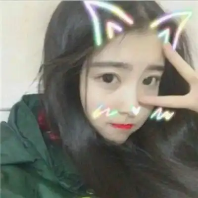  比一比谁可爱吖
