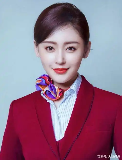  张天爱扮丑学杨迪变脸,结果造型像村妇不伦不类,女神包袱碎一地