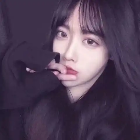 闺蜜头像一冷一疯黑白乌