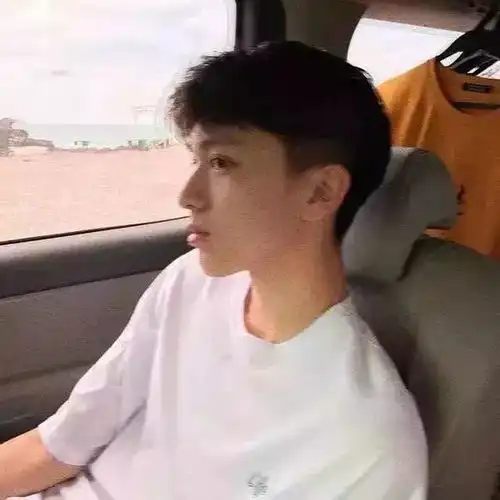 男生微信头像阳光帅气