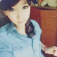  调皮任性的女生qq头像剪一段流年的时光握着一路相随的暖