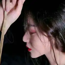 女生拽到爆的头像头像
