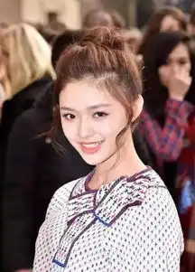  同样是丸子头,赵丽颖清纯,倪妮俏皮,baby老十岁
