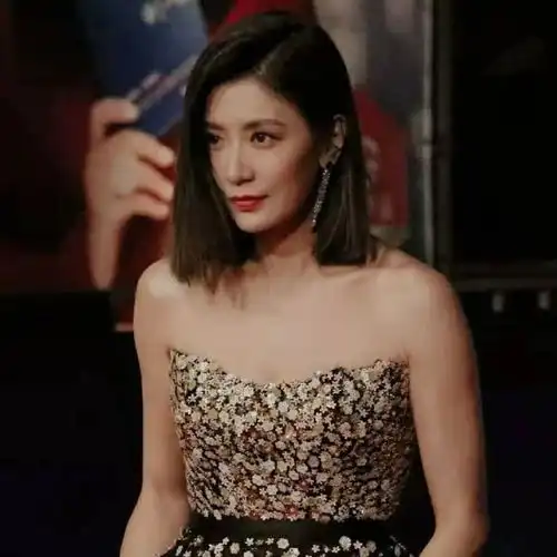  红人馆贾静雯,好惨一女的
