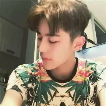  超耐看头像男,越看越好看看着就顺眼的男头图片