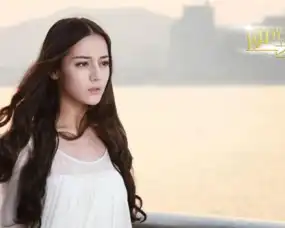  迪丽热巴的中分美翻了,看完了你该不该梳中分