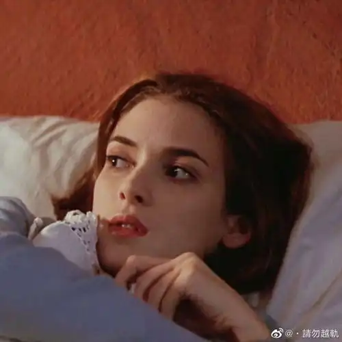  高级感小众女生头像
