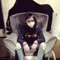 戴口罩女生头像绘画版微信头像图片大全