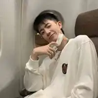 qq头像女个性网2021男生