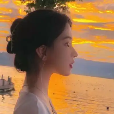  百看不厌的温柔干净女生头像图片