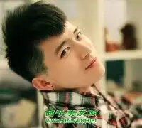  长脸女生适合的发型扎法技巧