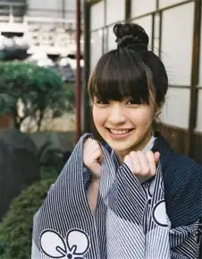  让世界撇开泪水只有笑