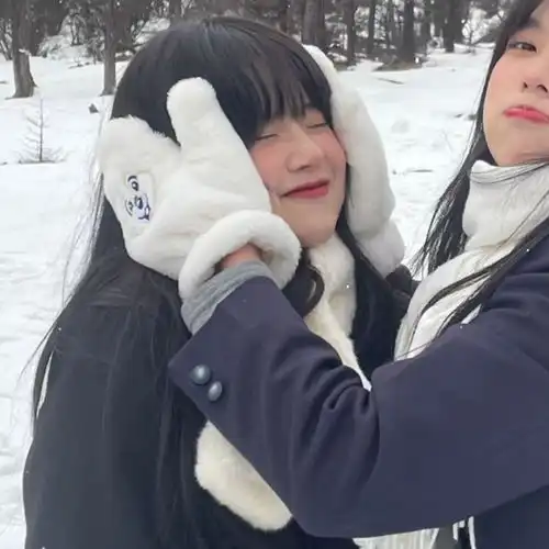  冬季暖暖闺蜜头像