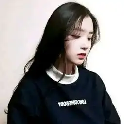  这张图的情侣头像另一张