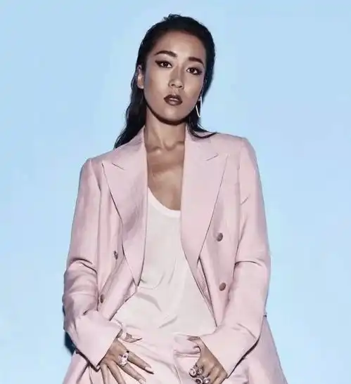 简单的头像清新脱俗吉克