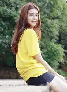  武汉大学新女神不输黄灿灿来自台湾的混血美女