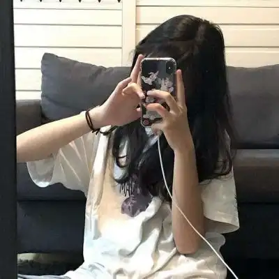  ins唯美优质真人森系女生头像没有骑士保护的公主必须长大.