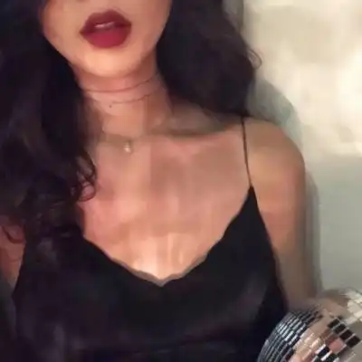 头像图片女孩霸气冷酷锁