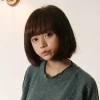  背景真人少女头像图片微信头像图片大全