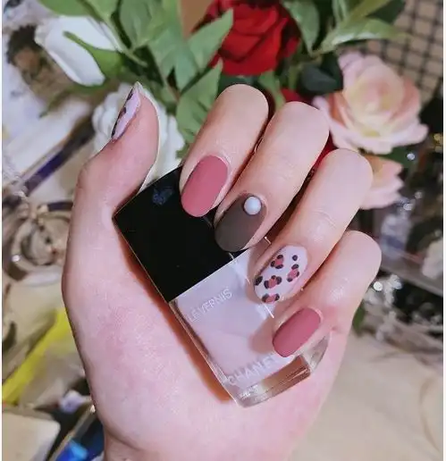  拥有超完美气质的女神美甲,带你发现你不知道的美甲小心机