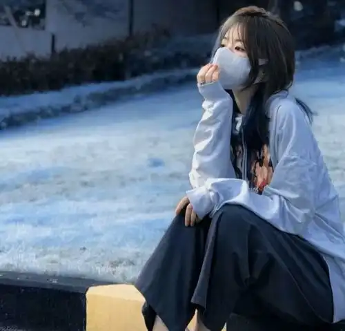  ins蓝色系女生头像