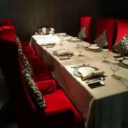  广州高颜值美女最多的精品餐厅,全是顶级吃货的