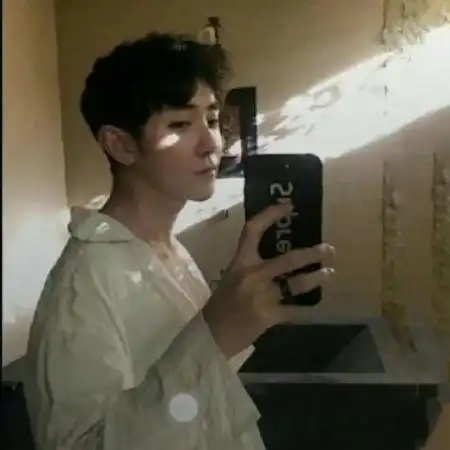  好看清新帅气男生微信头像文艺,有点温柔的男生