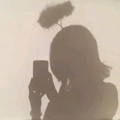  黑白背影头像女生侧脸女生伤感的头像合集