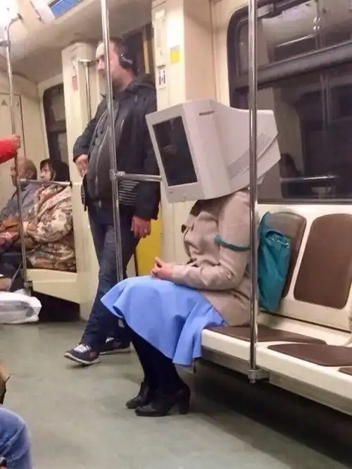  原来那个女孩子在我心里留下了一滴泪......