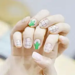  5款直戳少女心的ins风美甲美炸天