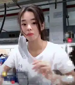  抖音最美打工妹火了,看到真实容貌以后,真是一张脸毁掉所有