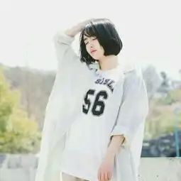 qq女生头像萝莉短发
