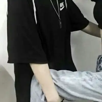  情侣头像好看真人两张最新款真人一人一半分开图片