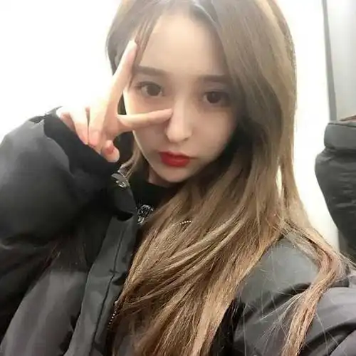 原始qq头像女黑白