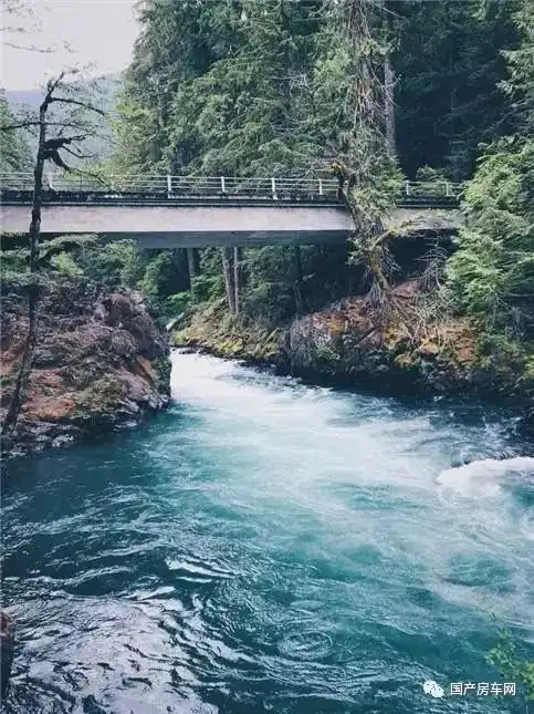  放弃高薪工作选择房车旅行丨他的生活态度让人羡慕