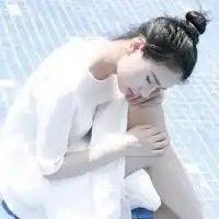  短发半丸子头头像女生微信头像图片大全