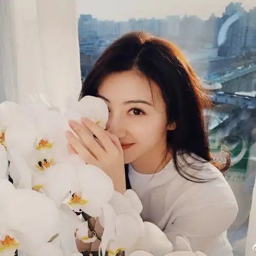 qq头像风景氛围感模糊刘