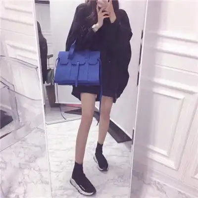  一起康康歌曲歌词你是我的小心心手势歌词