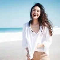 开怀大笑女生头像精选