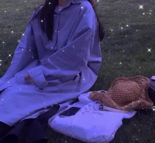 女生头像ins质感干净学