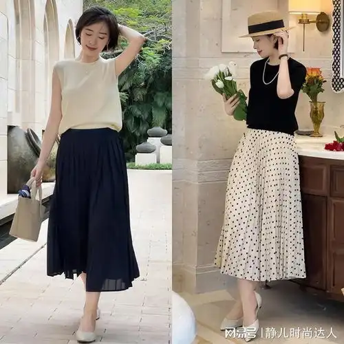  短上衣配半身裙,这才是中年女人适合的打扮,夏天穿优雅大气